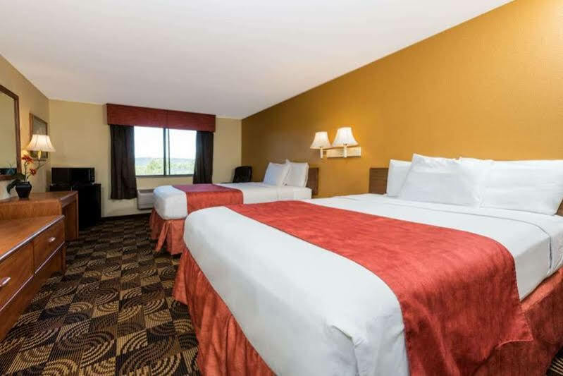 Hotel Super 8 By Wyndham Portsmouth Rosemount Zewnętrze zdjęcie
